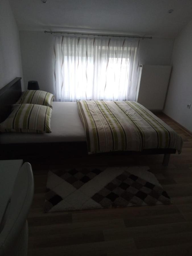 Apartman Karmen Gospić Esterno foto